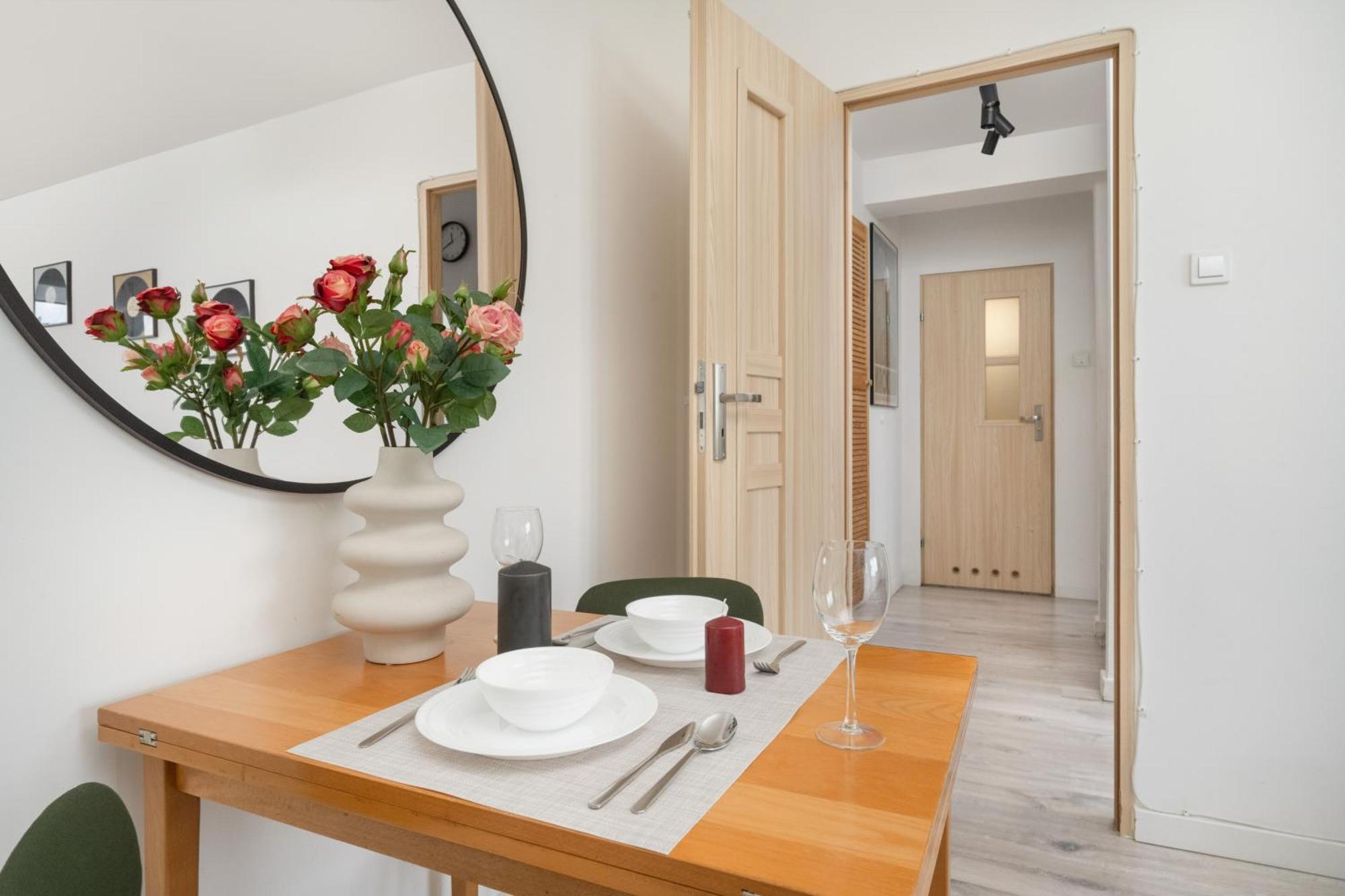 Cozy Apartment For 4 People In Wroclaw By Noclegi Renters Exterior foto
